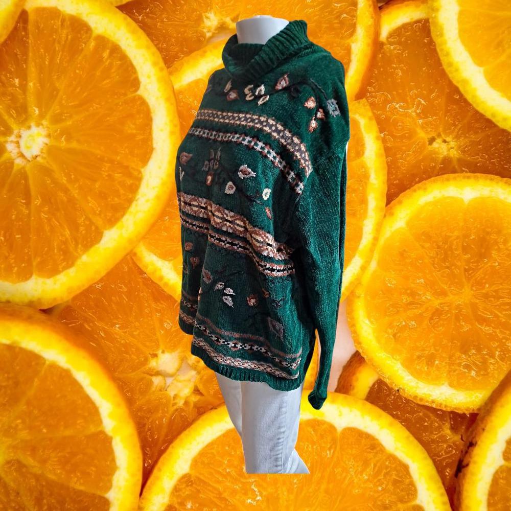 Vintage VTG Carolyn Taylor Green with Embroidered Sweater Size XL